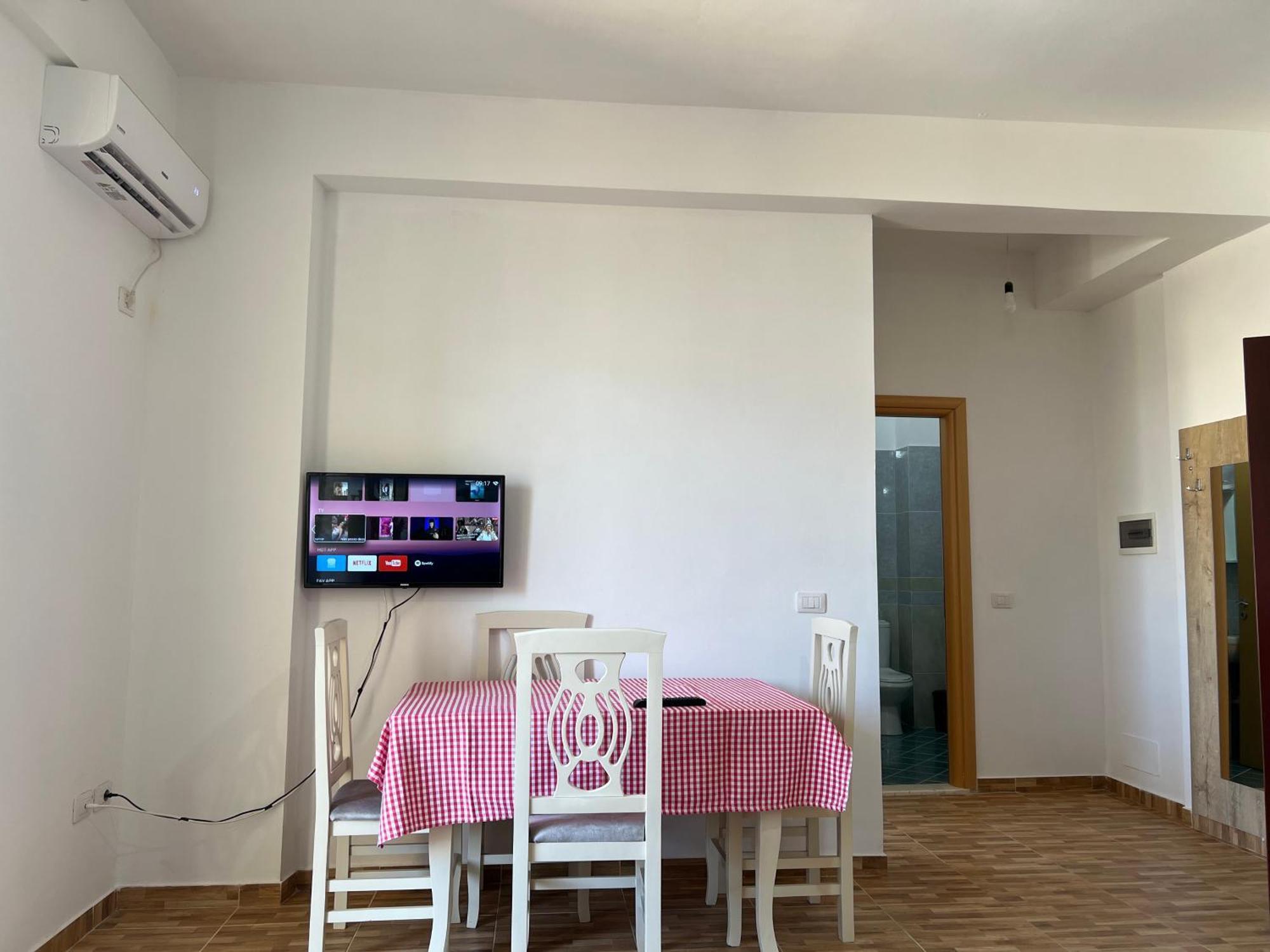 360 Degree Sea & Mountain Panorama View With Grand Terrace Orikum